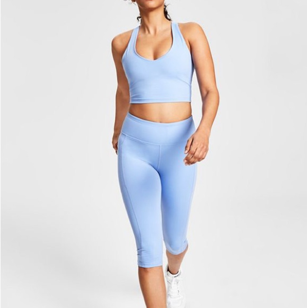 *NWT* MATCHING SET! DKNY SPORT V-neck sports bra (S) and short legging (XS)